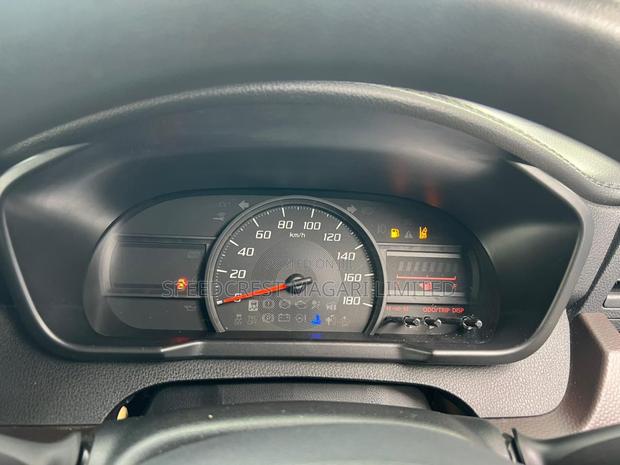 Toyota Roomy 2019 Blue