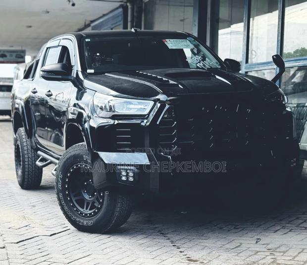 Toyota Hilux 2.4 Diesel 2020 Black