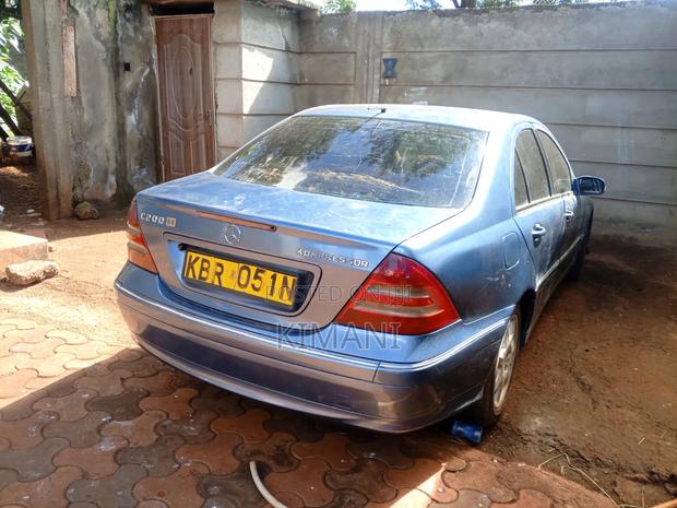 Mercedes-Benz C180 2004 Blue