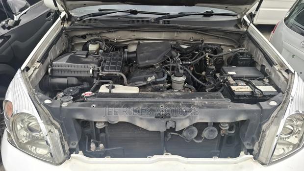Toyota Land Cruiser Prado 2008 White