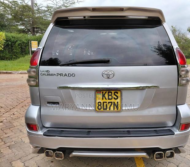 Toyota Land Cruiser Prado 2006 Silver