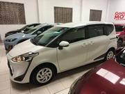 Toyota Sienta 2019 White for sale