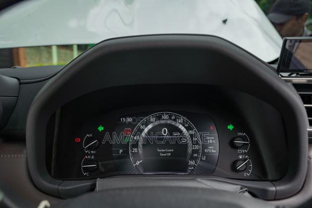 Lexus LX 600 2022 White