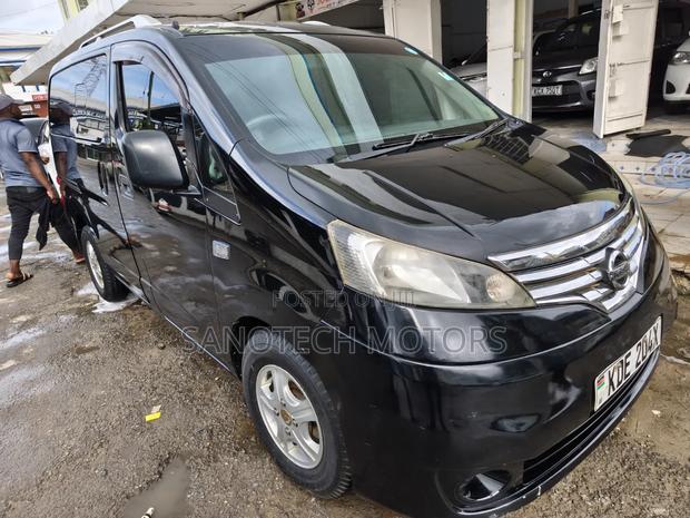 Nissan NV200 2014 Black