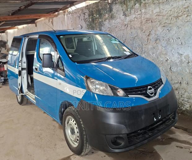 Nissan NV200 2019 Blue
