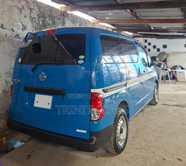 Nissan NV200 2019 Blue