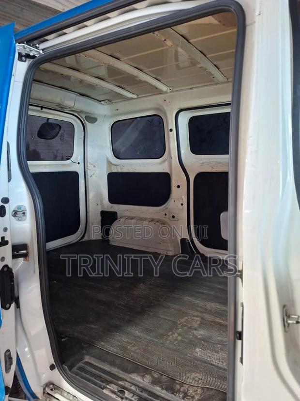 Nissan NV200 2019 Blue