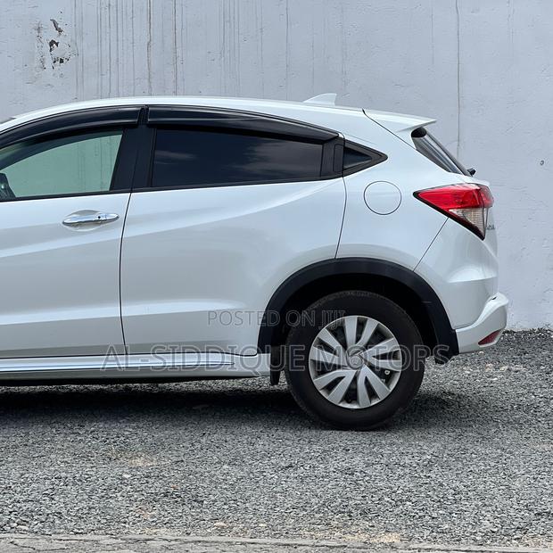 Honda Vezel 2019 White
