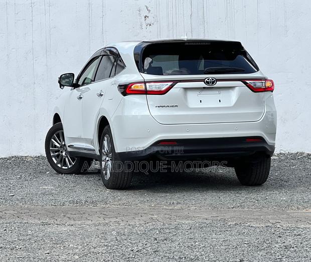 Toyota Harrier 2019 White