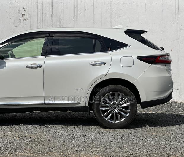 Toyota Harrier 2019 White