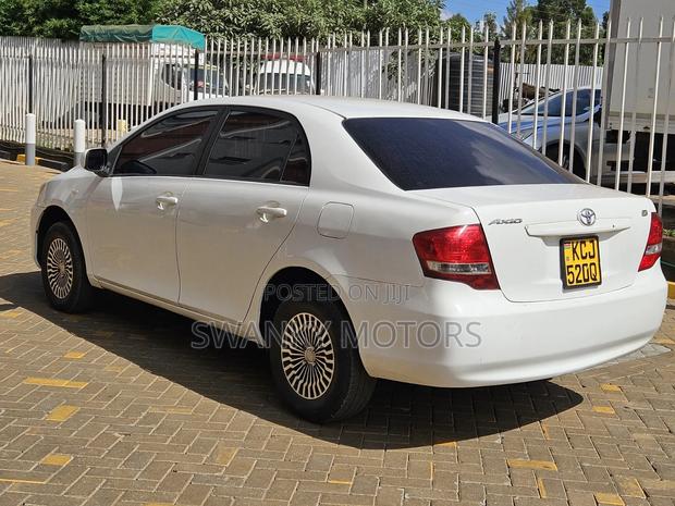 Toyota Axio 1.5 G 2WD 2009 White