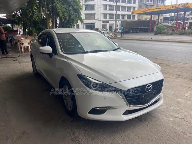 Mazda Axela 2018 White