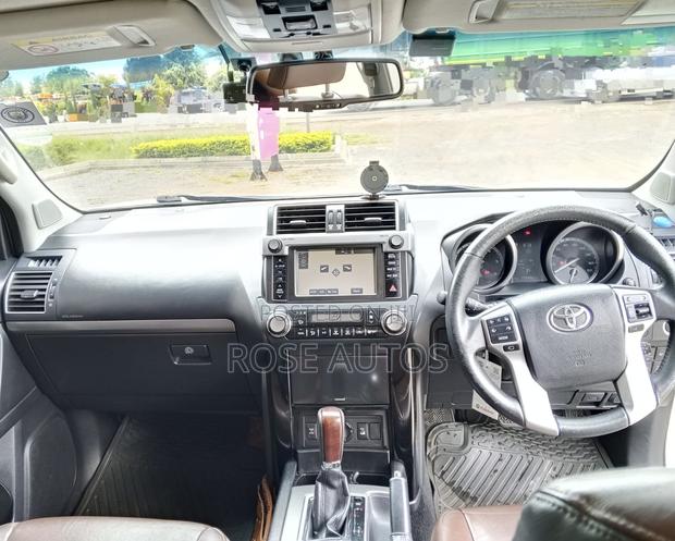 Toyota Land Cruiser Prado 2.8 D-4D 2016 Black
