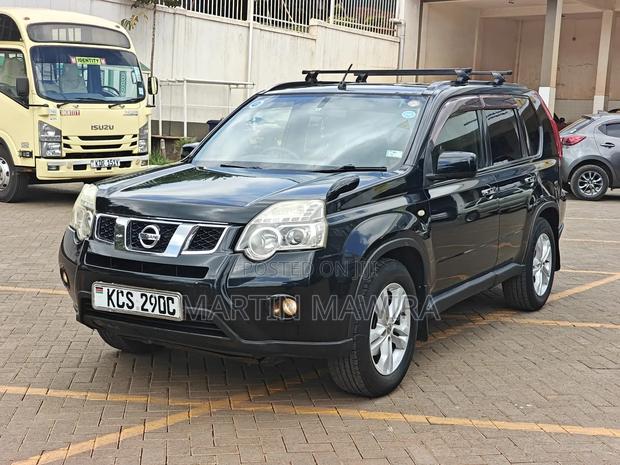 Nissan X-Trail 2012 Black