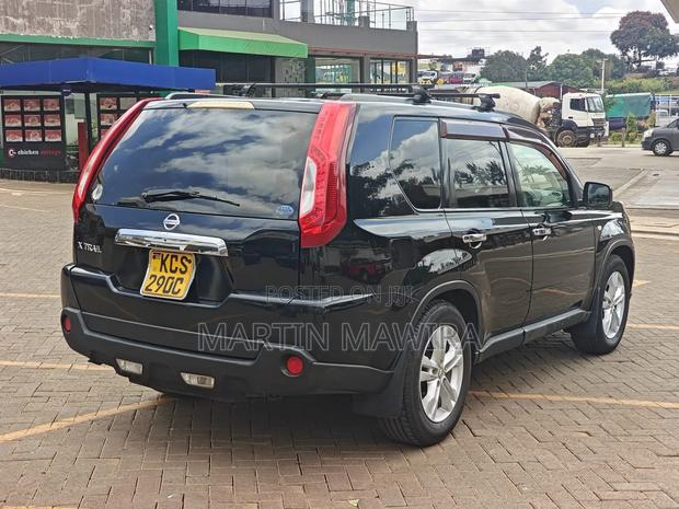 Nissan X-Trail 2012 Black