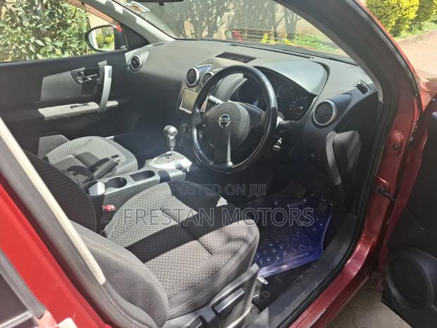 Nissan Dualis 2010 Gray
