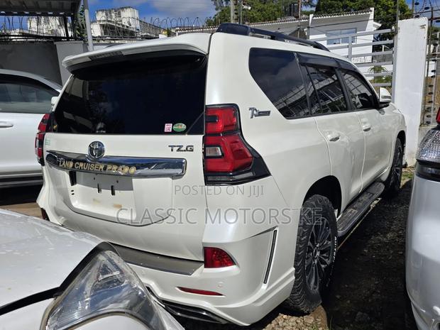 Toyota Land Cruiser Prado 3.0 D-4D (190 Hp) 2016