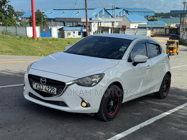 Mazda Demio 2017 White
