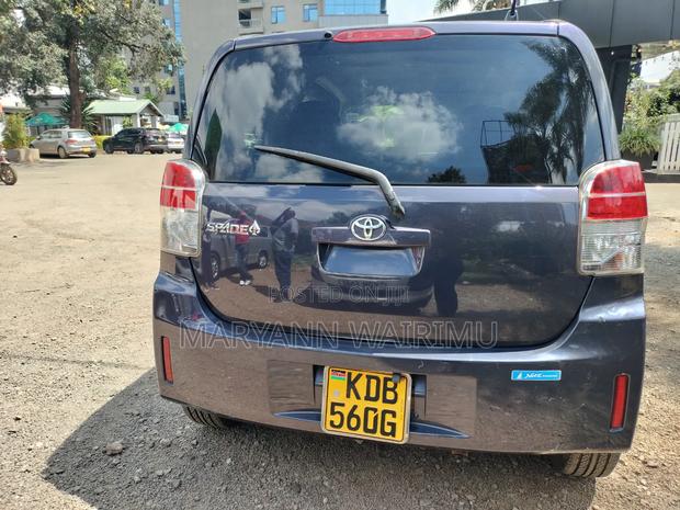 Toyota Spade 2013 Blue