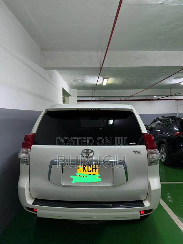 Toyota Land Cruiser Prado 2011 White