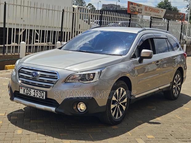 Subaru Outback 2.5i Premium AWD 2017 Gold