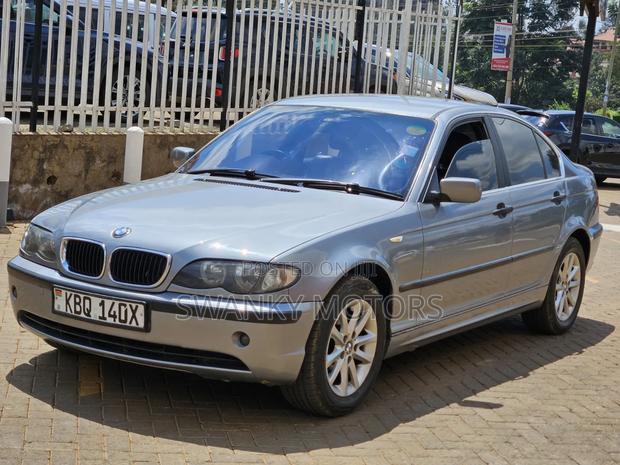 BMW 318i 2004 Gray