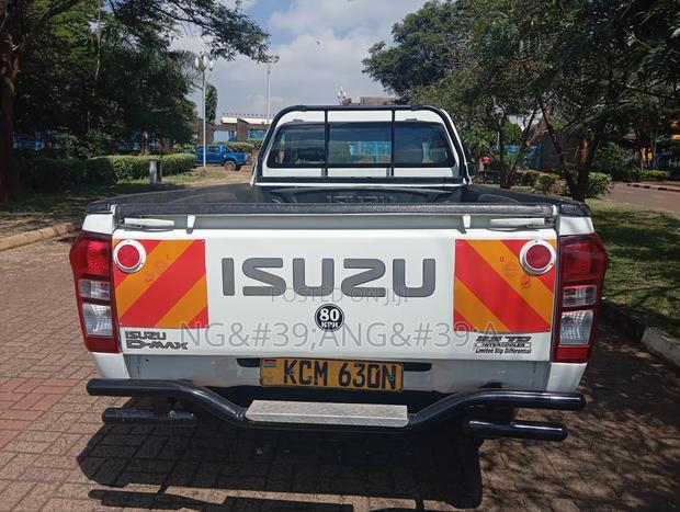 Isuzu D-MAX 2017 White