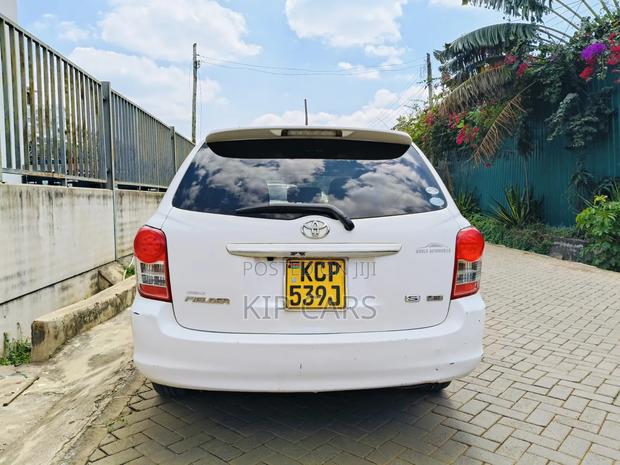 Toyota Corolla Fielder 1.8 Petrol FWD 2011 White