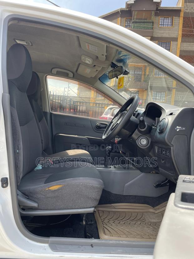Nissan Advan 2015 White