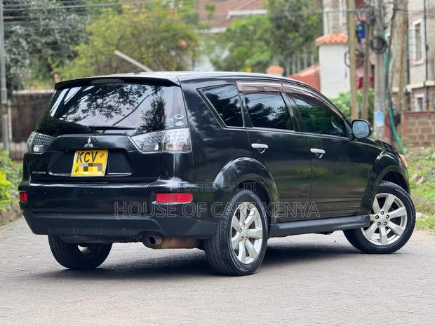Mitsubishi Outlander 2011 Black