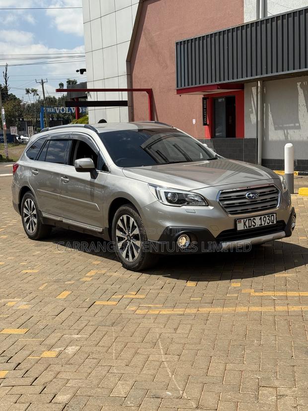 Subaru Outback 2017 Beige