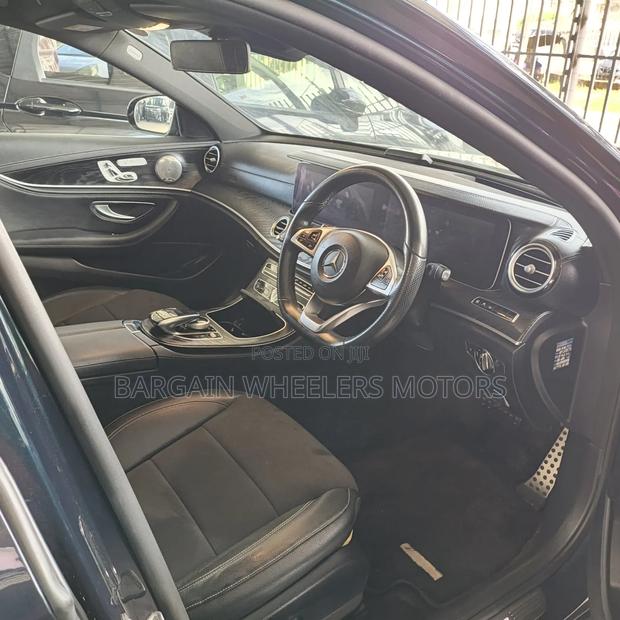 Mercedes-Benz E250 2019 Blue