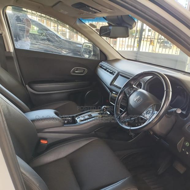 Honda Vezel 2019 White