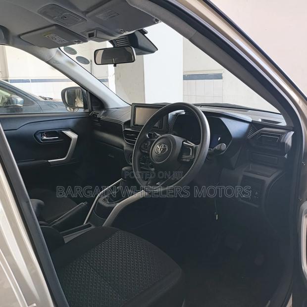 Toyota Raize 2020 Beige