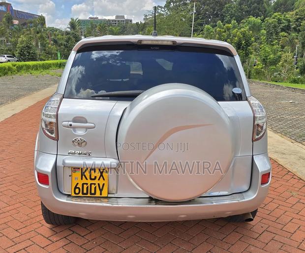 Toyota RAV4 2012 Silver