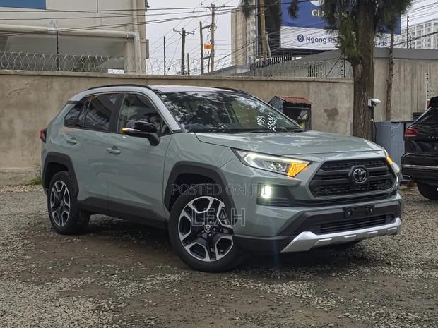 Toyota RAV4 Adventure AWD 2020 Green