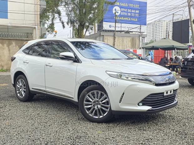 Toyota Harrier 2.0 2020