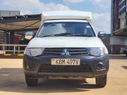 Mitsubishi L200 2009 White for sale