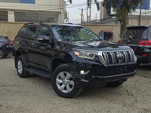 Toyota Land Cruiser Prado 2019 Black