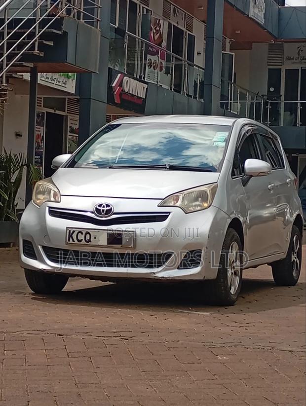 Toyota Ractis 2012 Silver