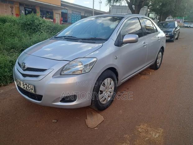 Toyota Belta 2006 Silver