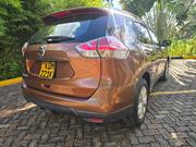 Nissan X-Trail 2014 Brown for sale