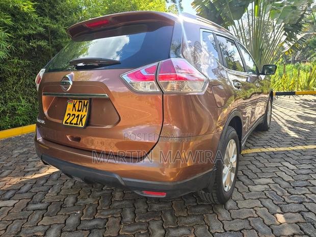 Nissan X-Trail 2014 Brown