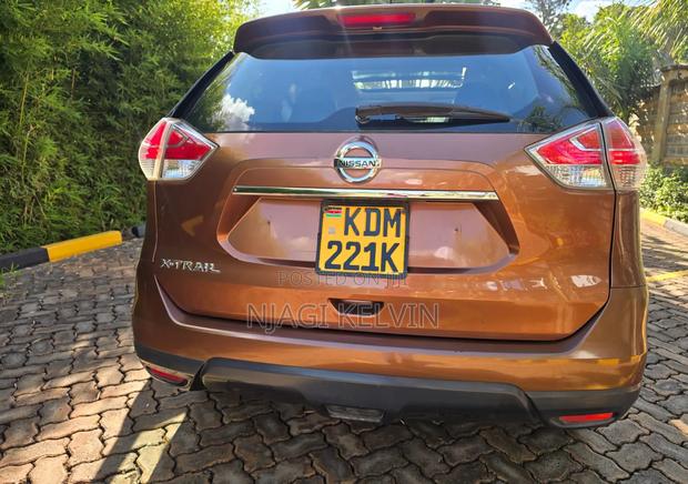 Nissan X-Trail 2015 Brown