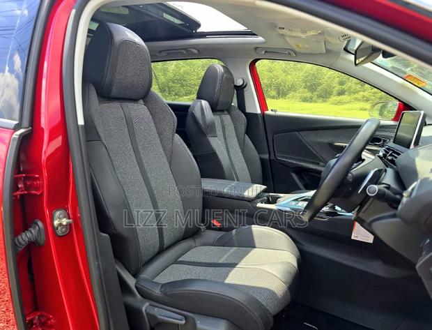 Peugeot 3008 2020 Red