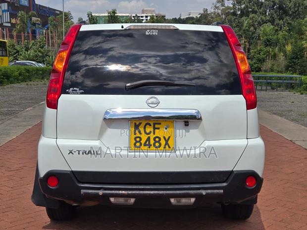 Nissan X-Trail 2009 White