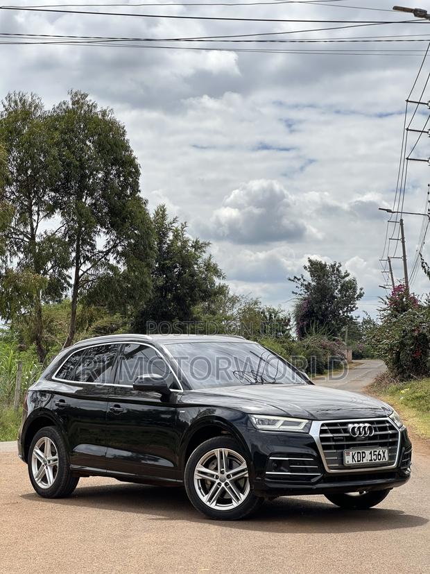 Audi Q5 2.0T Premium AWD quattro 2018 Black