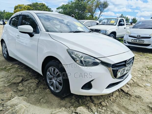 Mazda Demio 2016 White