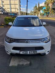 Mitsubishi Outlander 2014 White for sale