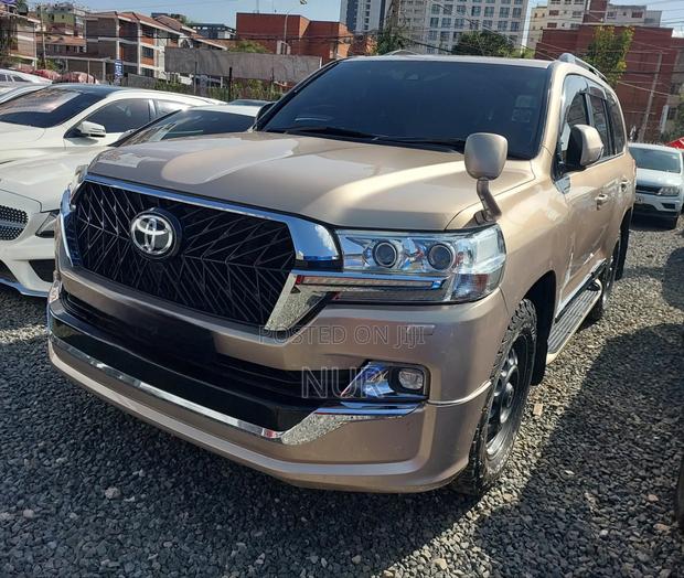 Toyota Land Cruiser 2016 Beige